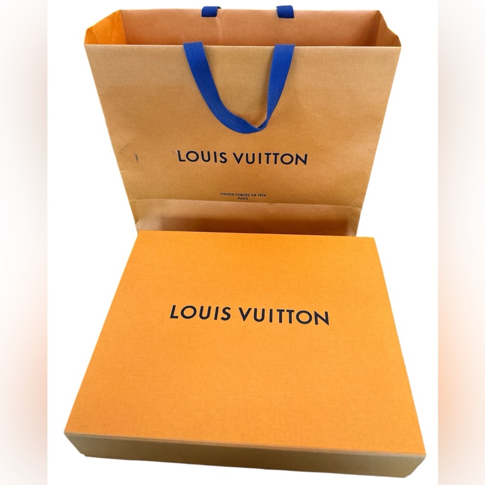 LOUIS VUITTON POCHETTE VOYAGE GALAXY MONOGRAM FULL INCLUSION - Picture 10 of 11